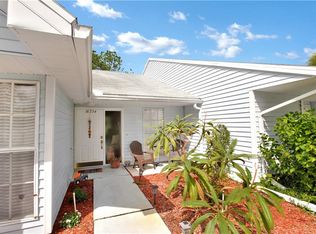 16234 Rambling Vine Dr W, Tampa, FL 33624