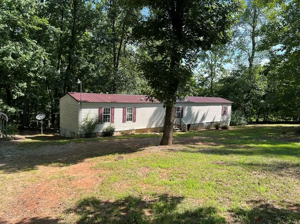 575 Berry Rd, Callands, VA 24530