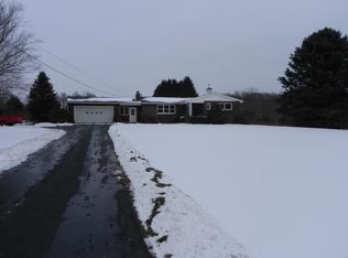 3621 Frew Mill Rd, New Castle, PA 16101