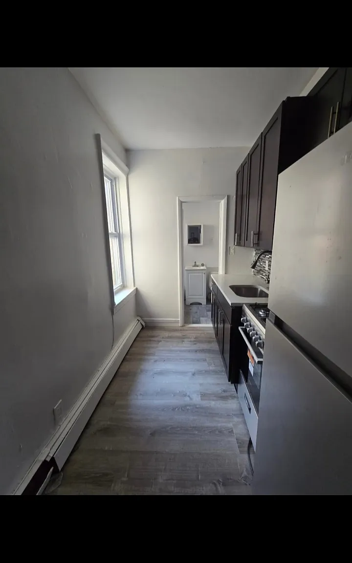 1 bed, $1,825 — Photo 2
