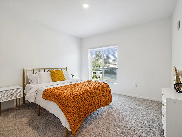 Pullman Lofts — Photo 16