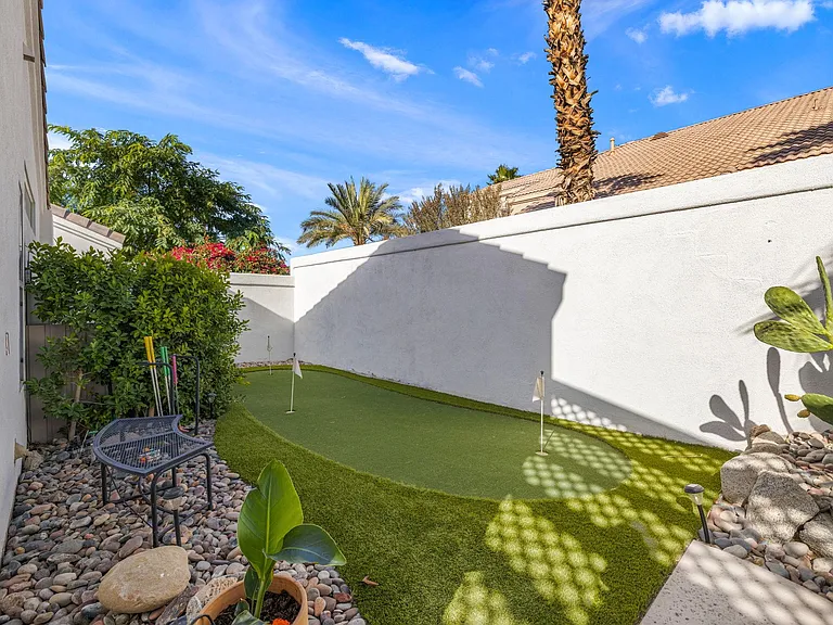 45420 Desert Fox Dr — Photo 9