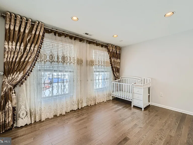 8 Sapphire Hill Ct — Photo 22