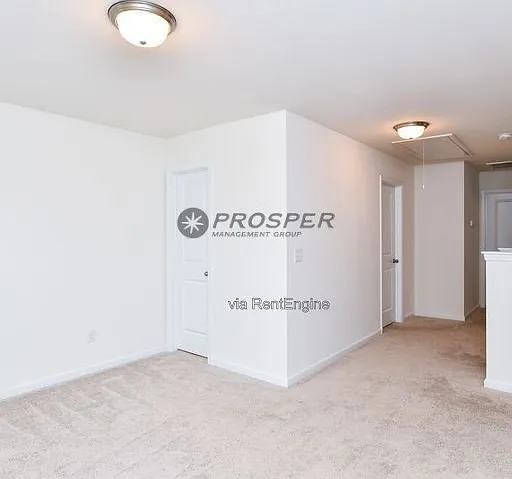 248 Elmhaven Dr — Photo 23