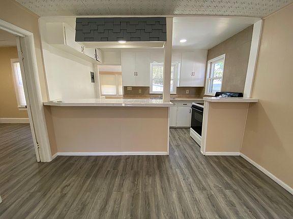 5th image of 1008 S 3rd St