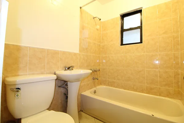 Rented by Highline Residential | media 48