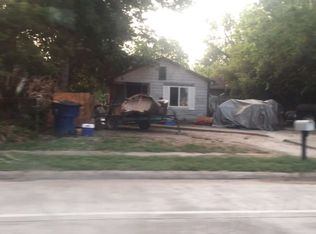 2225 Yellowstone St, Freeport, TX 77541