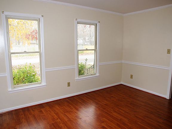2nd image of 334 Lucinda Dr