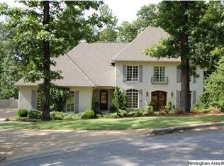 2702 Ridge Crest Cir, Birmingham, AL 35243