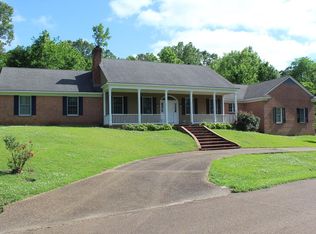 5 Quail Creek Rd, Natchez, MS 39120
