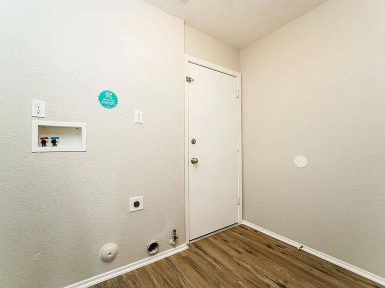 7393 S Messala Ct — Photo 14