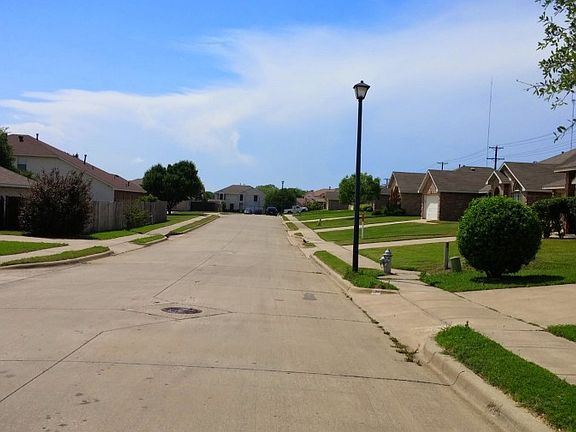 4th image of 433 Leisure Dr