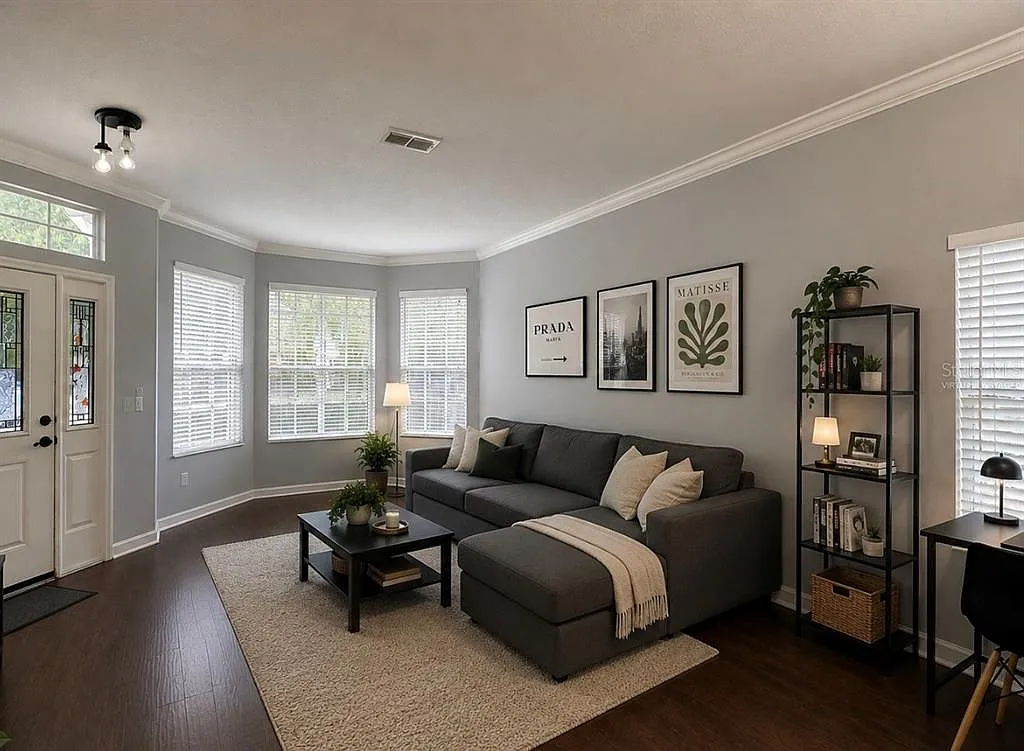 4 bed, 2.0 bath, 1880 sqft, $2,800 — Photo 2