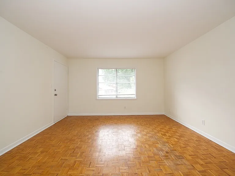 3535 Roswell Rd NE #F2 — Photo 12