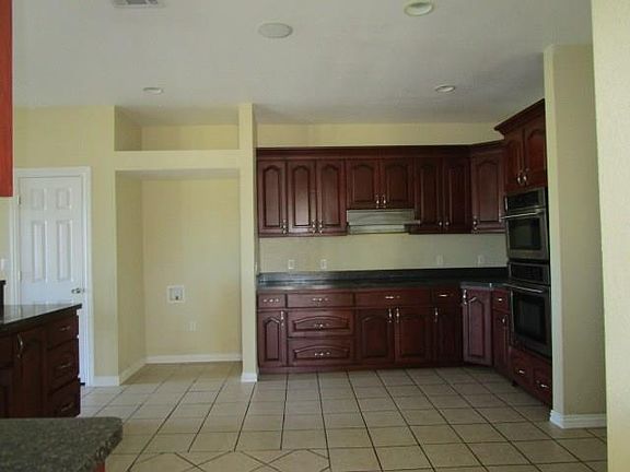 5th image of 4504 Blackburn Ave