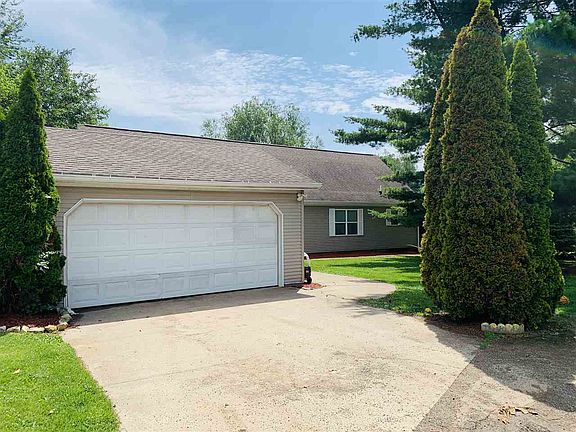 3rd image of 3936 W Creighton Ter