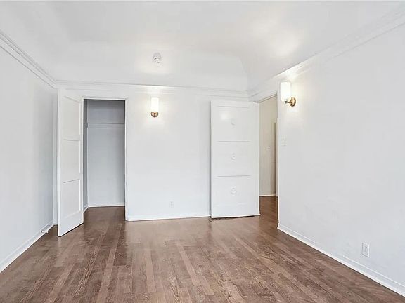 3rd image of 4237 Garthwaite Ave