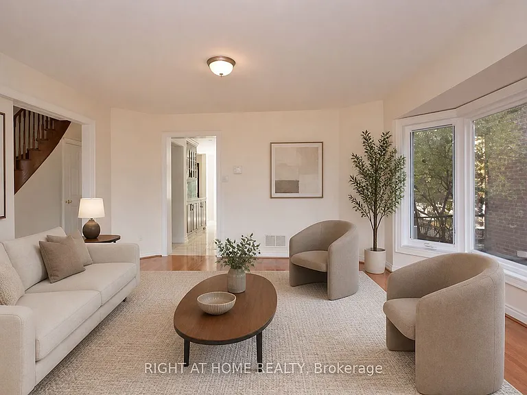 1466 Bayshire Dr — Photo 5