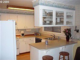 4th image of 1080 SE Paloma Pl