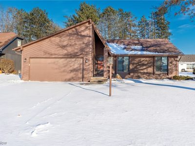8062 Sandleford Ave NW, North Canton, OH, 44720