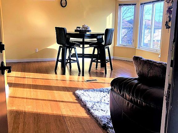 4th image of 1108 Washington Cir #89