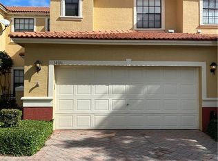 14916 Summit Place Cir #24, Naples, FL 34119