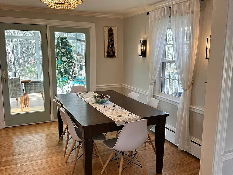 432 Shore Rd — Photo 8