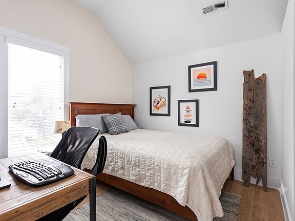 4th image of 1814 N Talbott St #B