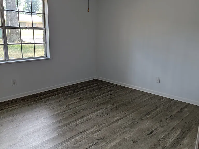 412 Woodyard Pl — Photo 4