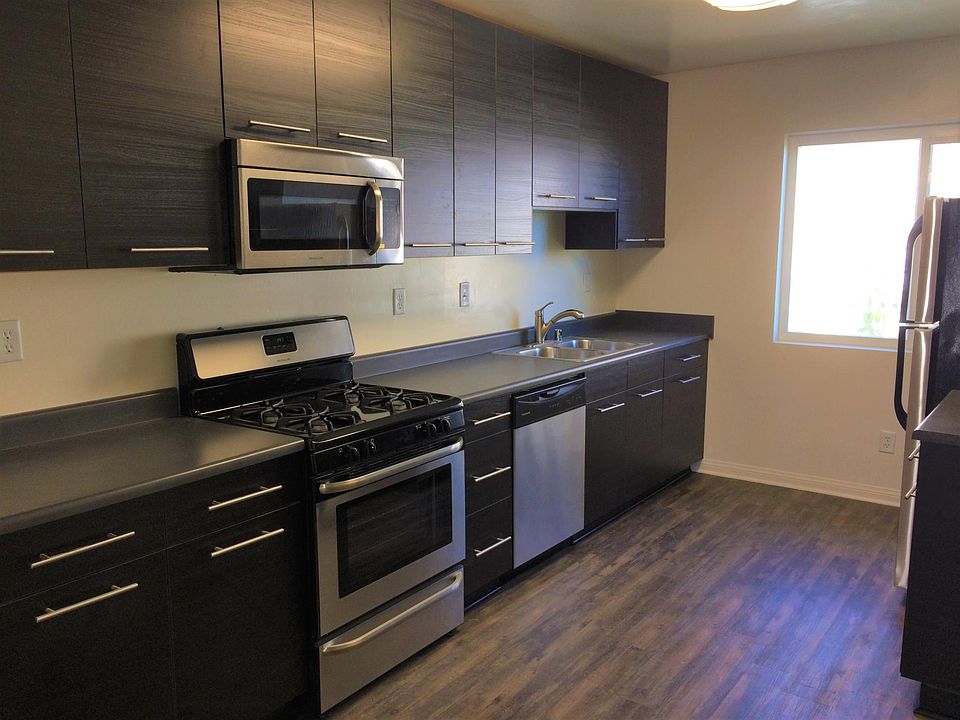 1st image of 2545 A St #17
