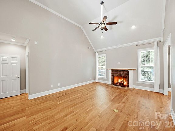 5th image of 9024 Garrison Rd
