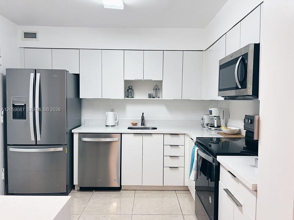 1st image of 5161 Collins Ave APT 1510