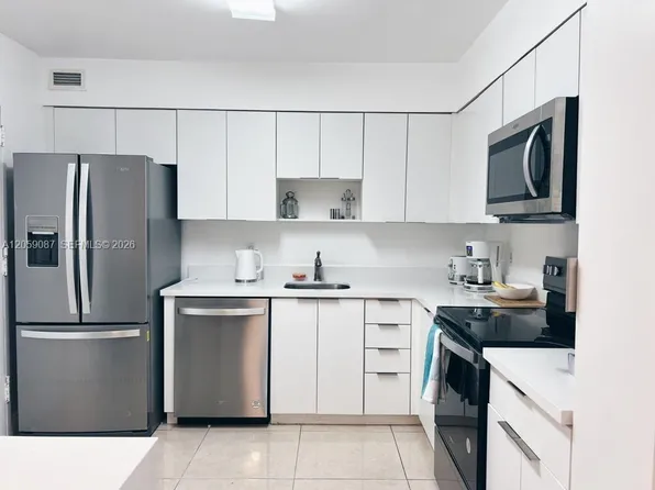 5161 Collins Ave APT 1510, Miami Beach, FL 33140