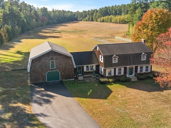 54 Depot St, Dunstable, MA 01827