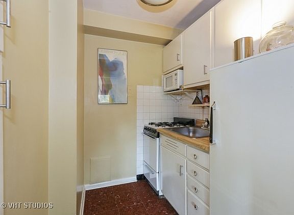5th image of 4880 N Marine Dr APT 403