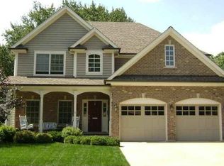 910 S Dunton Ave, Arlington Heights, IL