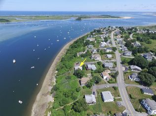 4 Kingfisher Rd, Ipswich, MA 01938