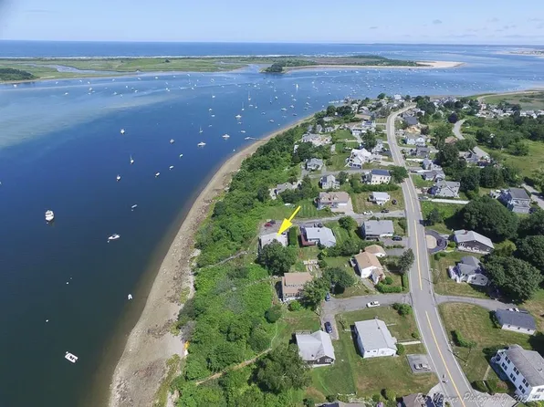 4 Kingfisher Rd, Ipswich, MA 01938