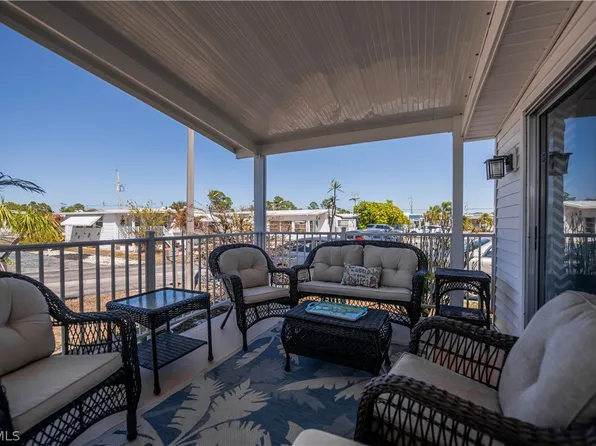154 Overland Trl, North Fort Myers, FL 33917