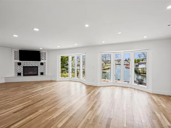 119 Alhambra Road, Massapequa, NY 11758