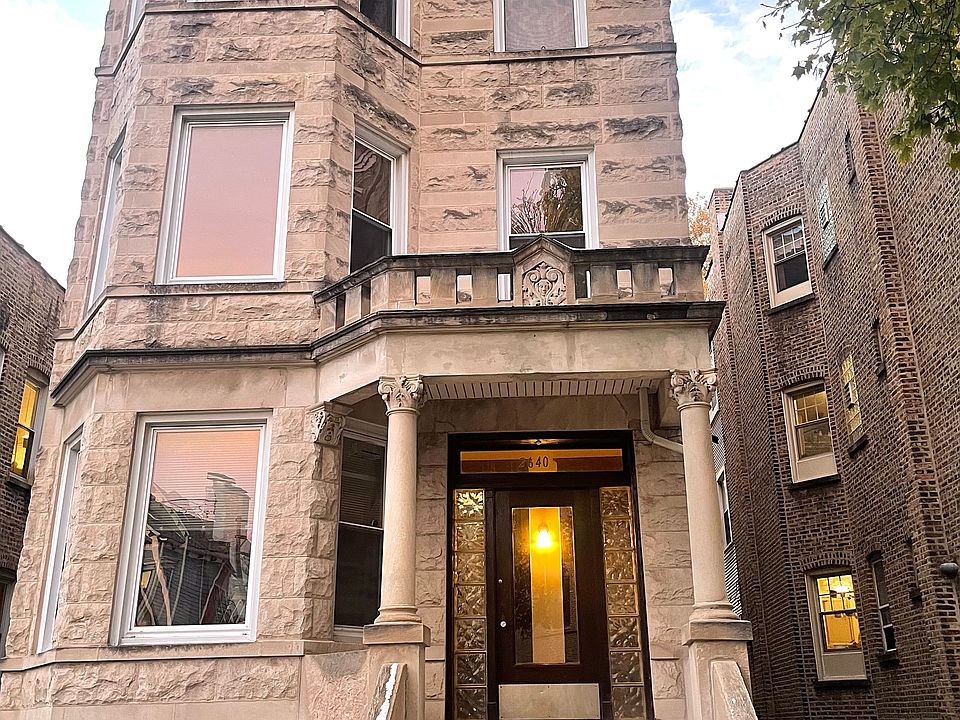 1st image of 2640 N Sawyer Ave #2