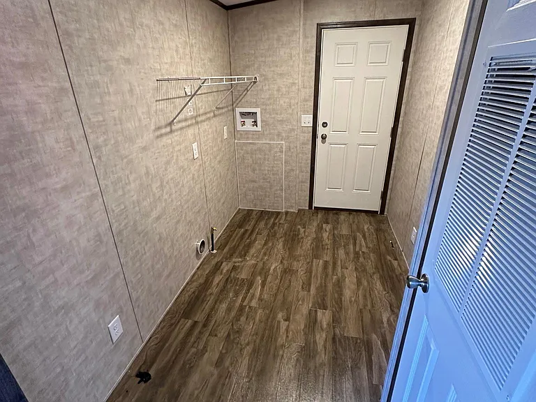 8229 Boston State Rd #34 — Photo 6