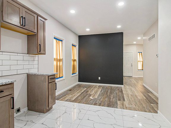 4th image of 8366 Navy St
