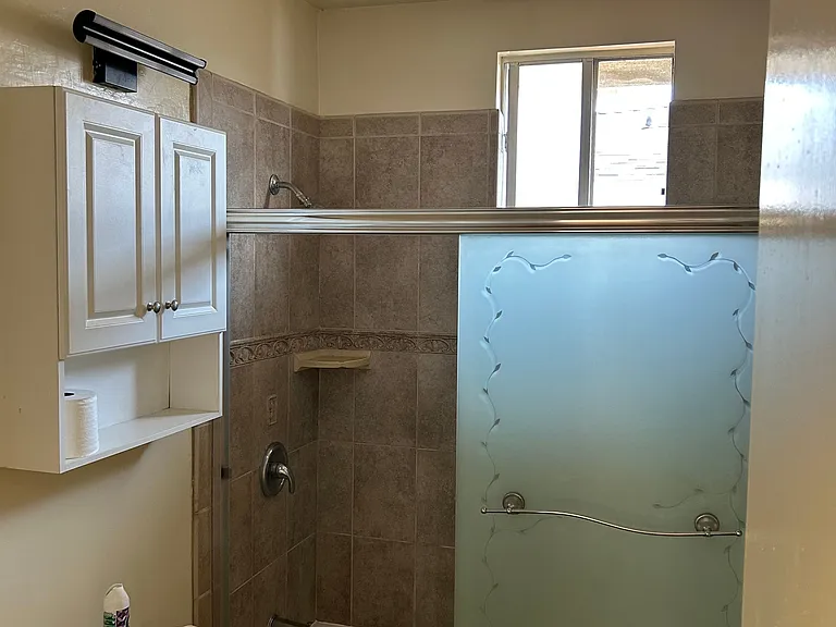 669 W O'Farrell St #MAIN — Photo 24