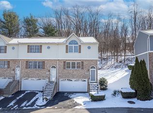 2622 Birchwood Ln, Oakdale, PA 15071