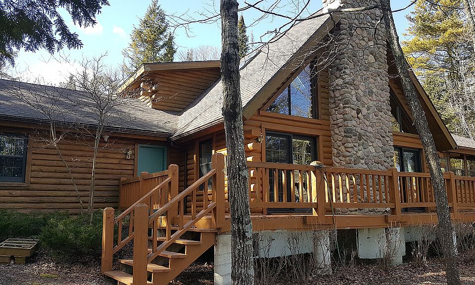 2nd image of 6080 Lake Shore Rd