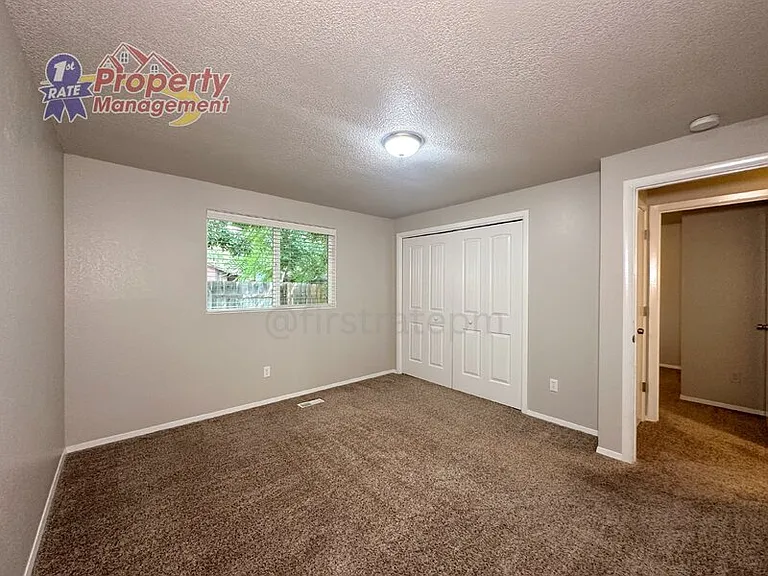 3484 N 36th St — Photo 13
