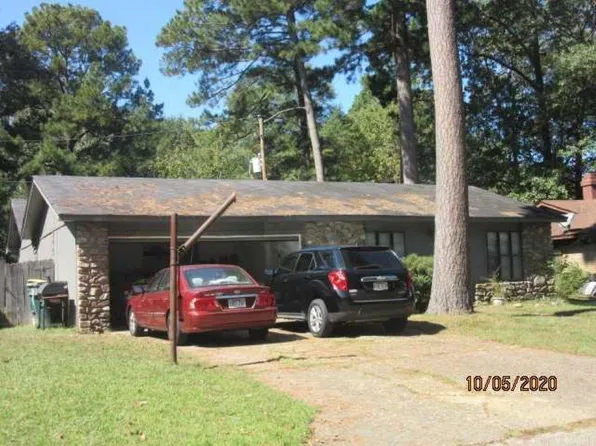 1002 Stardust Trl, Little Rock, AR 72209