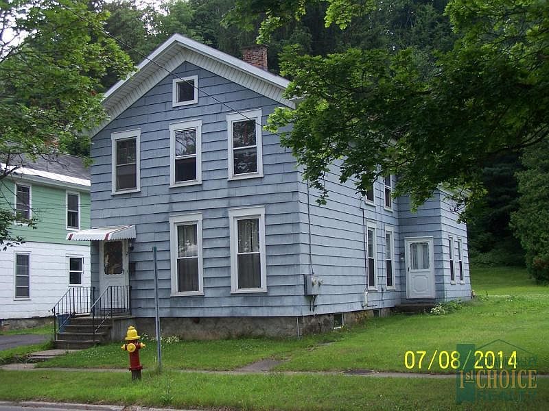 2nd image of 53 Foster St