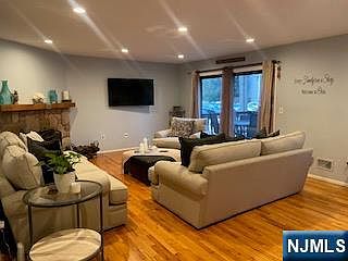 1st image of 509 Piermont Ave S #T509